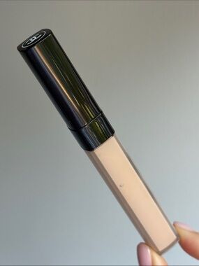 Chanel Le Correcteur De Chanel "10 Beige"